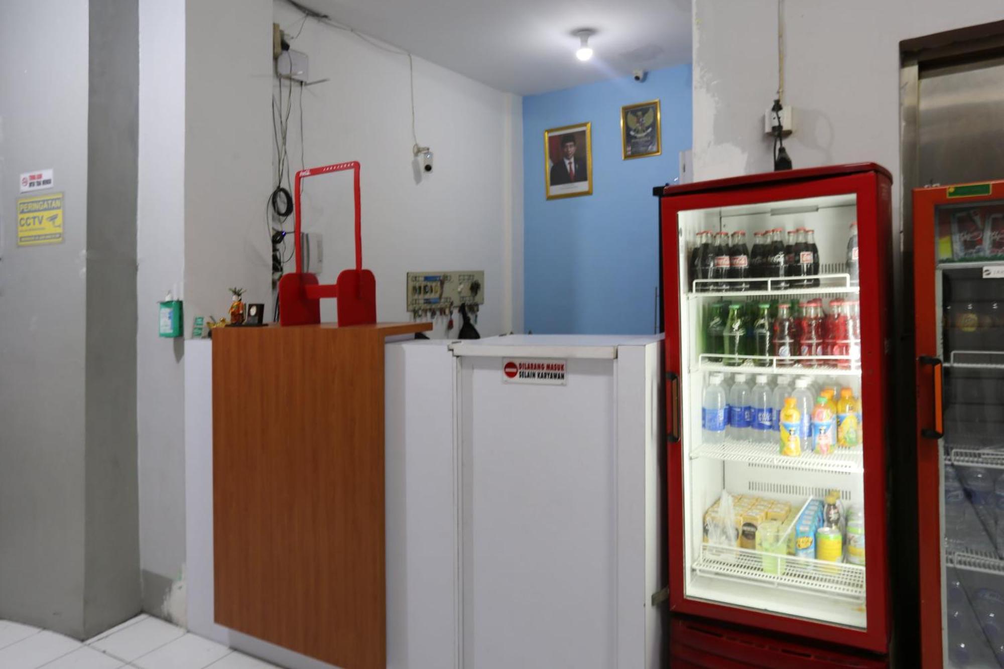 Oyo 3865 Niaga Hotel