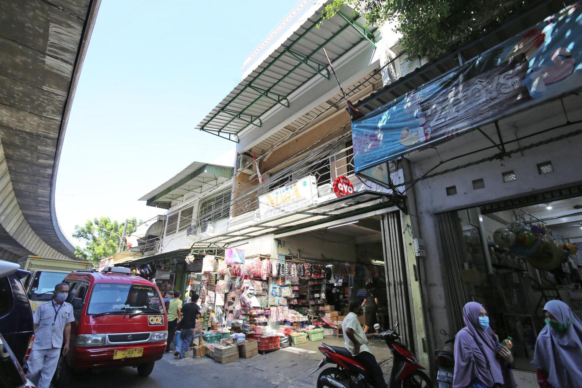 Hotel Oyo 3865 Niaga Jakarta